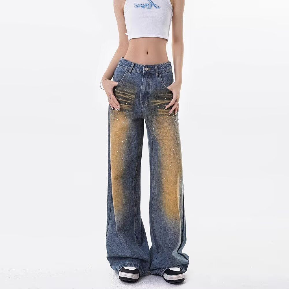 Damen Weite Denim-Jeans mit modischen Akzenten EB