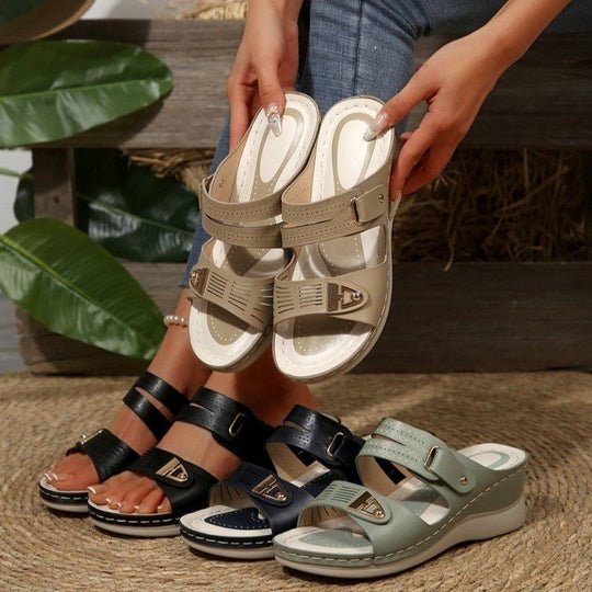 Damen Wedge-Sandalen mit verstellbarem Riemen und modischem Schnitt EB