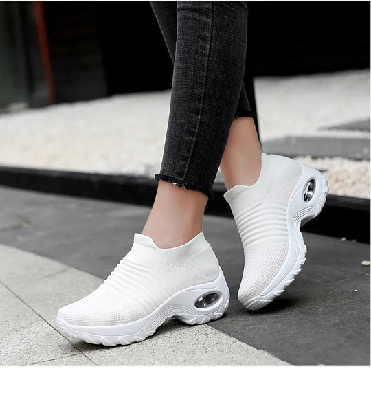 Damen Komfortable Sockensneaker mit atmungsaktivem Obermaterial EB