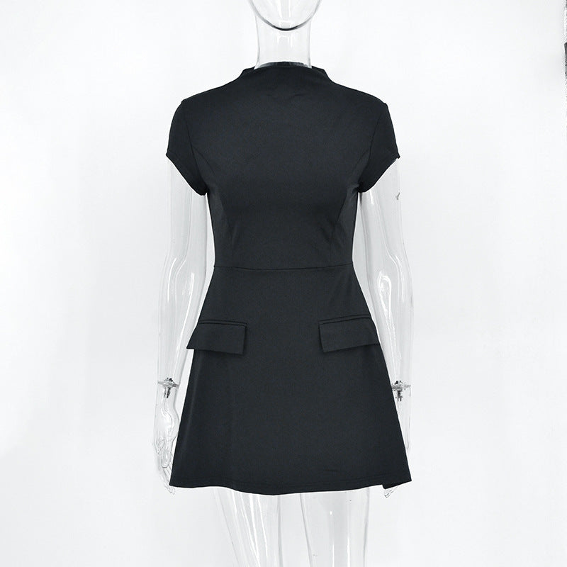 Damen Minikleid mit raffinierten Taschen und schlichten Schulterträgern EB
