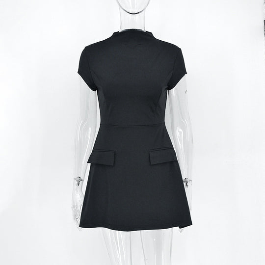 Damen Minikleid mit raffinierten Taschen und schlichten Schulterträgern EB