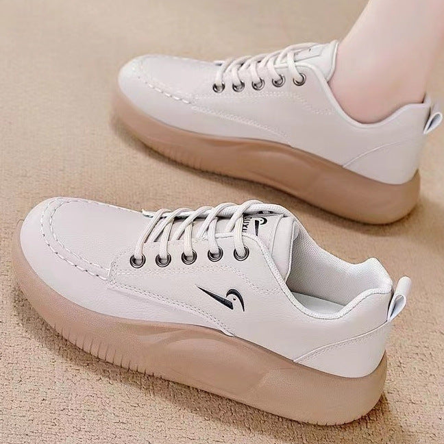 Damen Sportliche Sneakers mit bequemer Gummisohle und klassischem Design EB