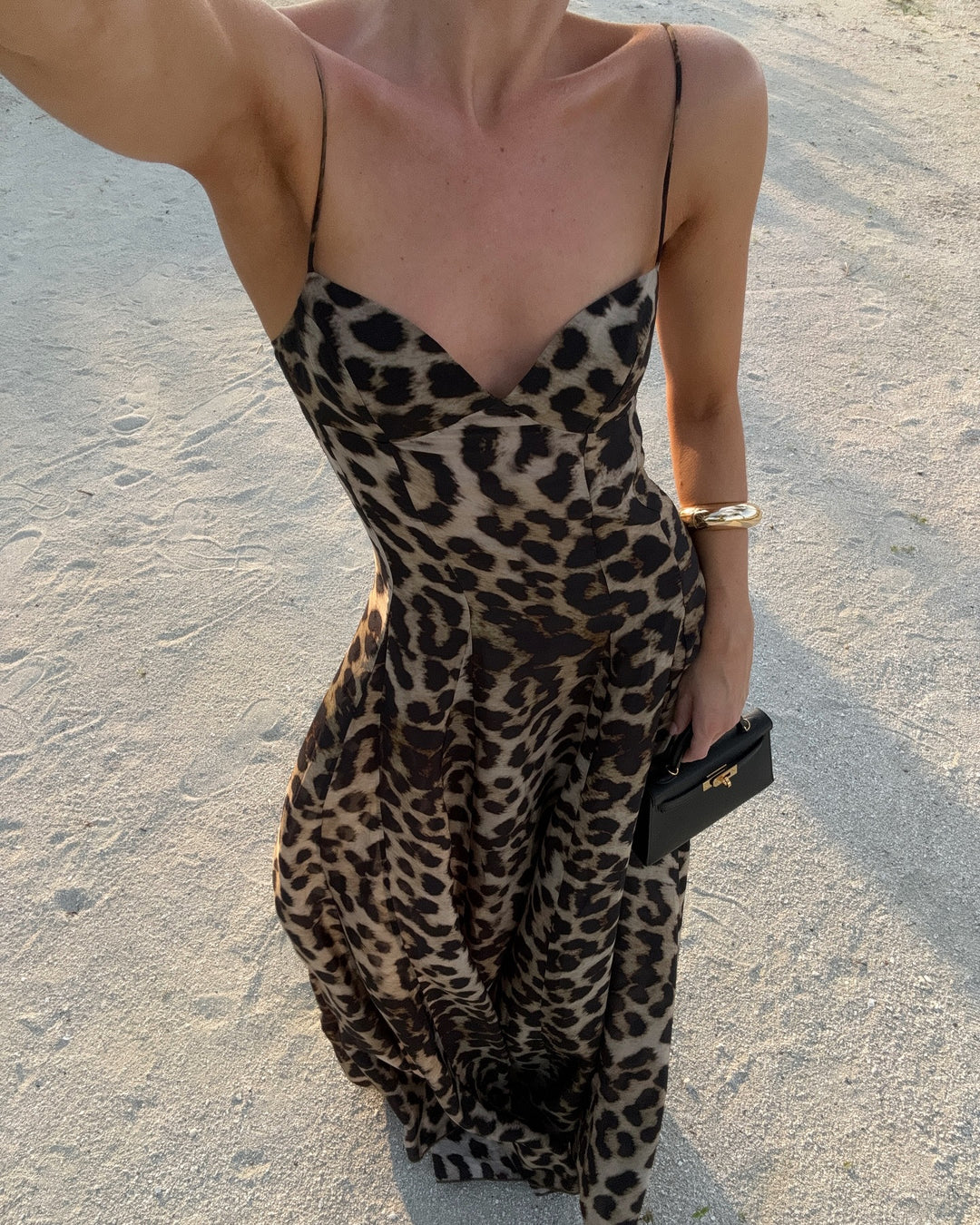 Damen Maxikleid mit V-Ausschnitt und animalischem Muster EB