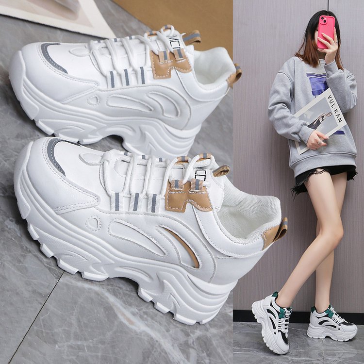 Damen Sportliche Sneakers mit innovativem Schnürsystem und federleichter Dämpfung EB