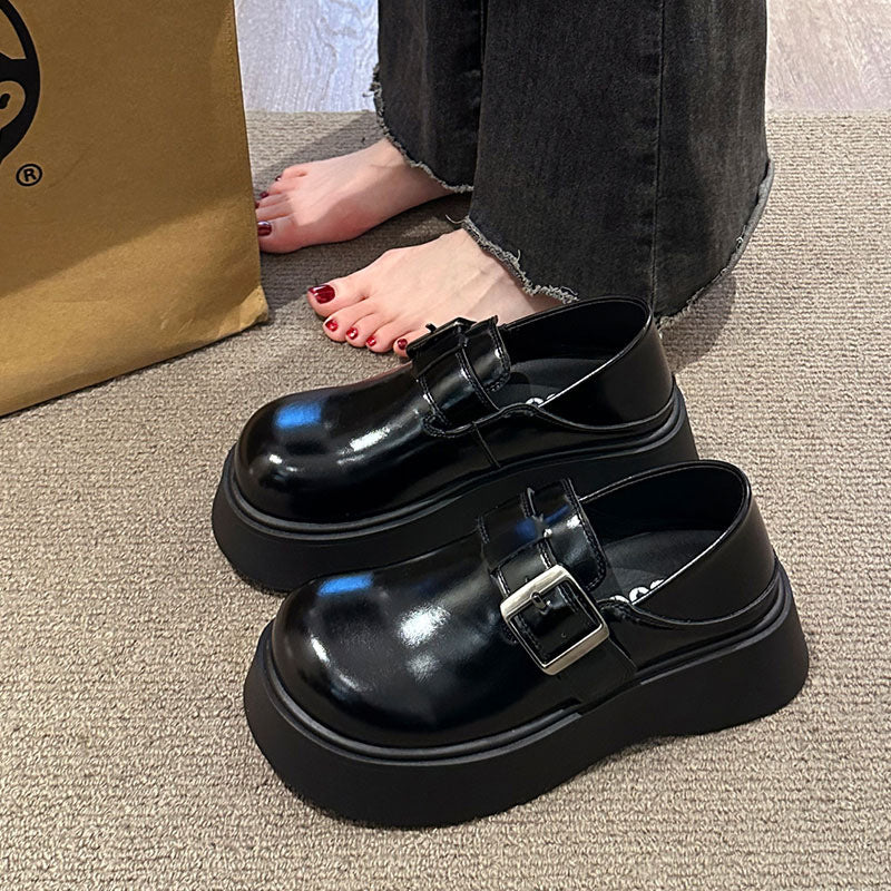 Damen Plateau-Schuhe mit modischem Riemen von EB
