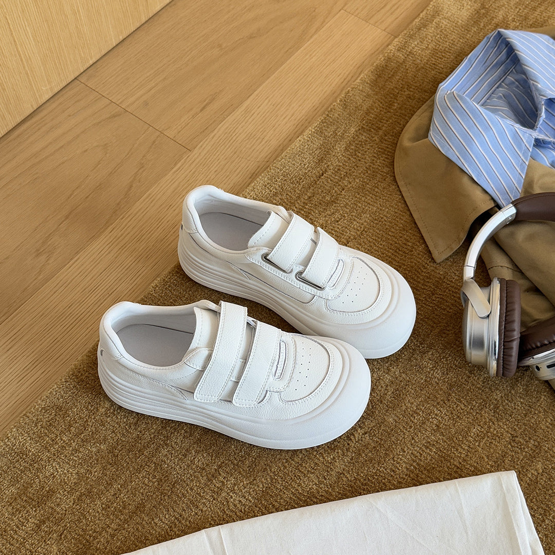 Damen Sportliche Sneakers mit doppeltem Klettverschluss und gepolsterter Sohle EB