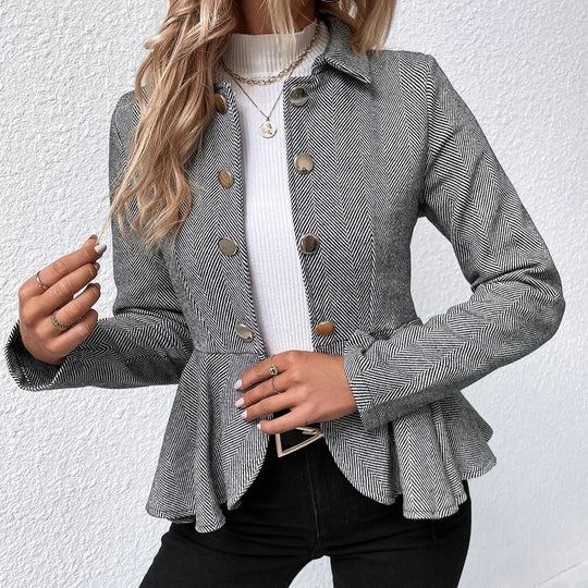 Damen Chic Tailored Blazerjacke mit asymmetrischem Saum und Knopfdetails EB
