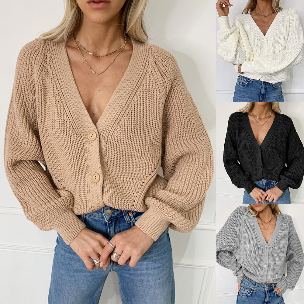 Damen Kurzstrickjacke mit tiefem V-Ausschnitt und Knopfdetails EB