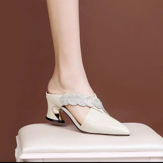 Damen Slingback-Pump mit dekorativem Riemendesign und funkelnden Akzenten EB