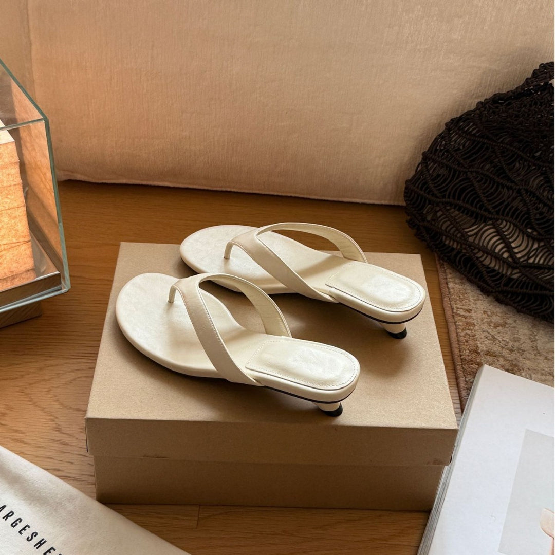 Damen Komfortable Zehentrenner-Sandalen mit ergonomischer Fußbettgestaltung und rutschfester Sohle EB