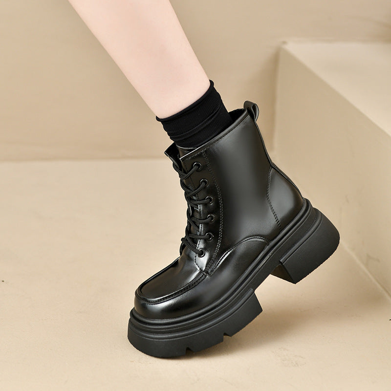 Damen Trendige Stiefeletten mit robustem Sohlenprofil und modischer Schnürung EB