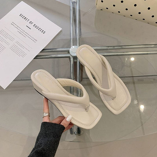 Damen trendige Zehentrenner-Sandalen mit elegantem Riemendesign EB