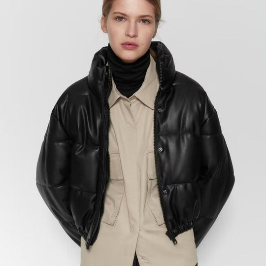 Damen kurz geschnittene Steppjacke mit hohem Kragen und elastischen Bünde EB