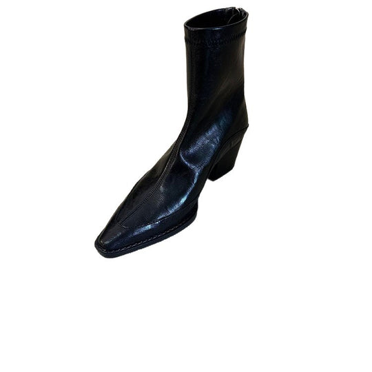 Damen Stiefeletten mit spitz zulaufendem Design und elegantem Blockabsatz EB