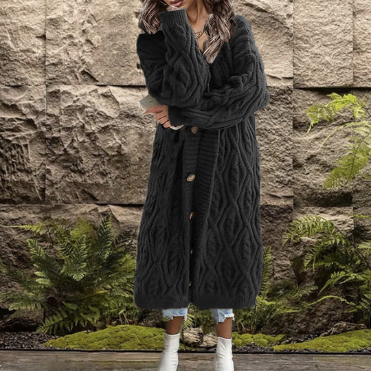 Damen Grobstrickmantel mit eleganter Zopfmusterstruktur und praktischen Knöpfen EB