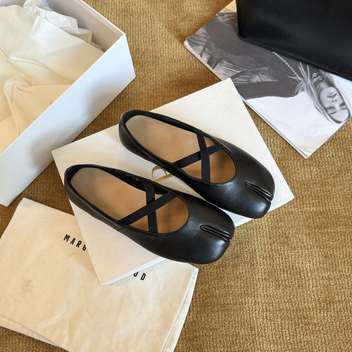 Damen Elegante Ballerinas mit modischem Riemchen und gepolstertem Fußbett EB