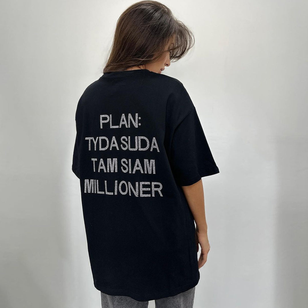 Damen oversized Statement-T-Shirt mit Strassschrift auf dem Rücken Eichborn Berlin