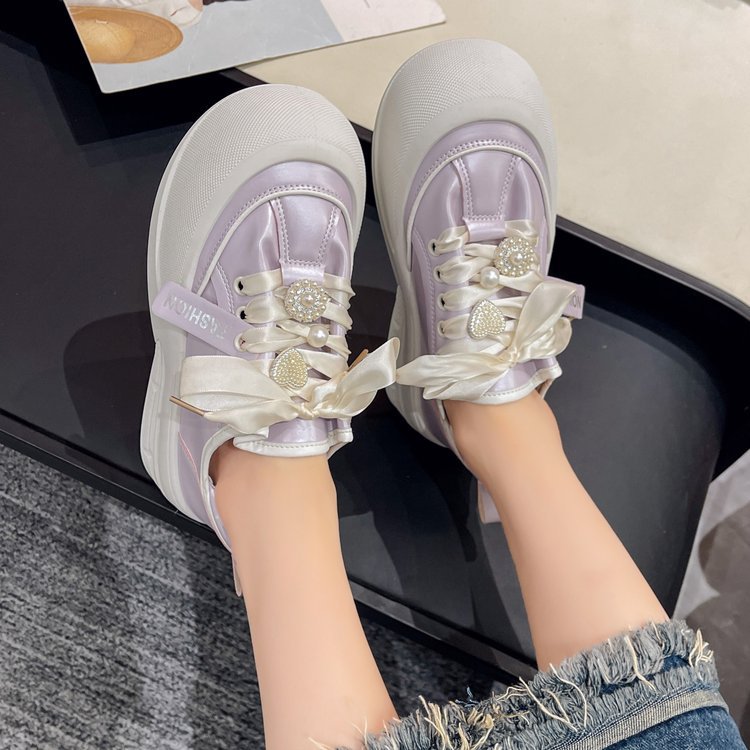 Damen modische Sneakers mit detailverliebtem Satinband und glamourösen Applikationen EB