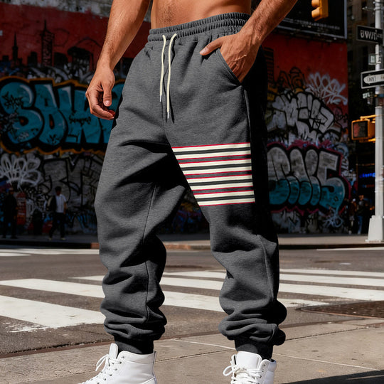 Herren Relaxed-Fit Jogginghose mit seitlicher Streifenapplikation, Kordelzug & gerippten Bündchen EB