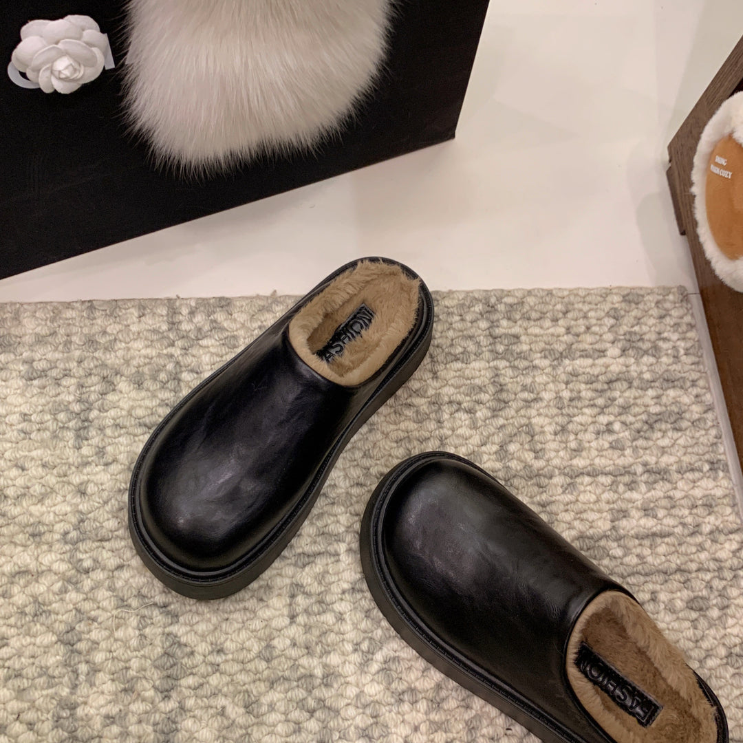 Damen gemütliche Fleece-Clogs mit rutschfester Sohle sowie weichem Kunstfell-Innenfutter EB