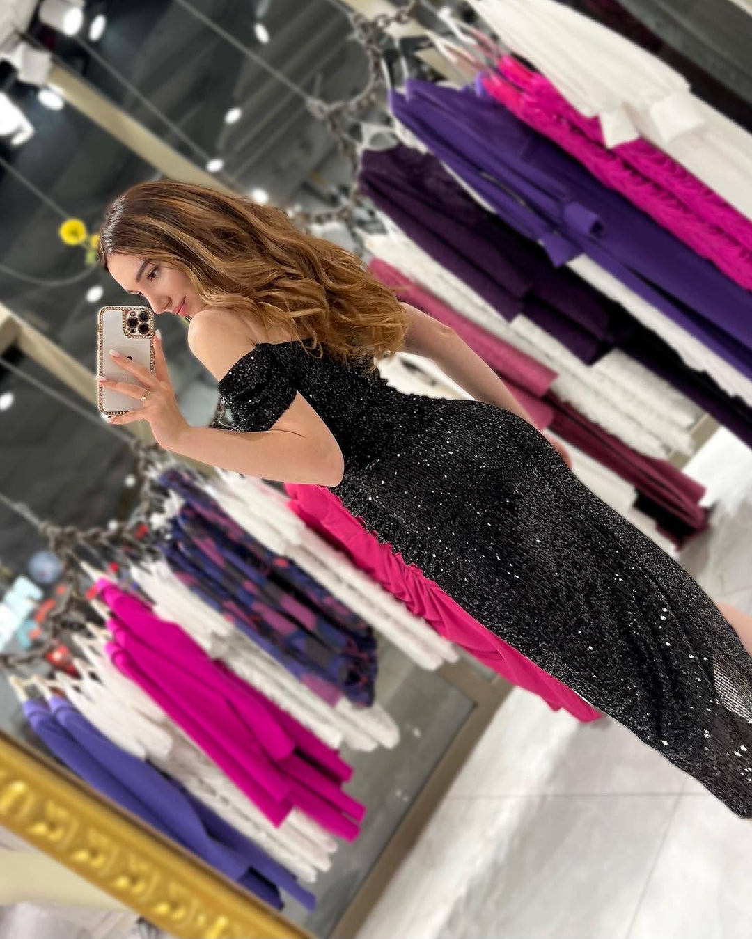 Damen Glamouröses Abendkleid mit funkelndem Paillettenbesatz EB