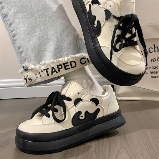Damen Modische Sneaker mit gepolsterter Sohle und urbanem Design EB