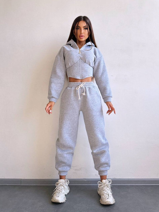 Damen Crop-Kapuzenjacke mit Korsagennaht und High-Waist Jogginghose EB