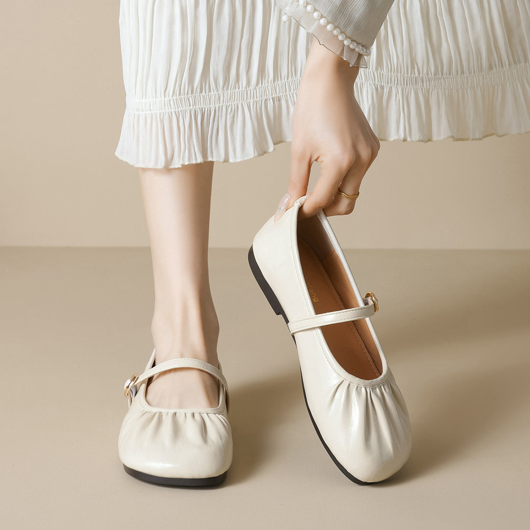 Damen Ballerinas mit modischem Riemchen und eleganter Faltenoptik EB