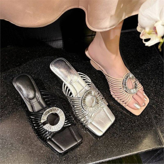 Damen elegante Riemchen-Sandalen mit Schmuckdetail EB