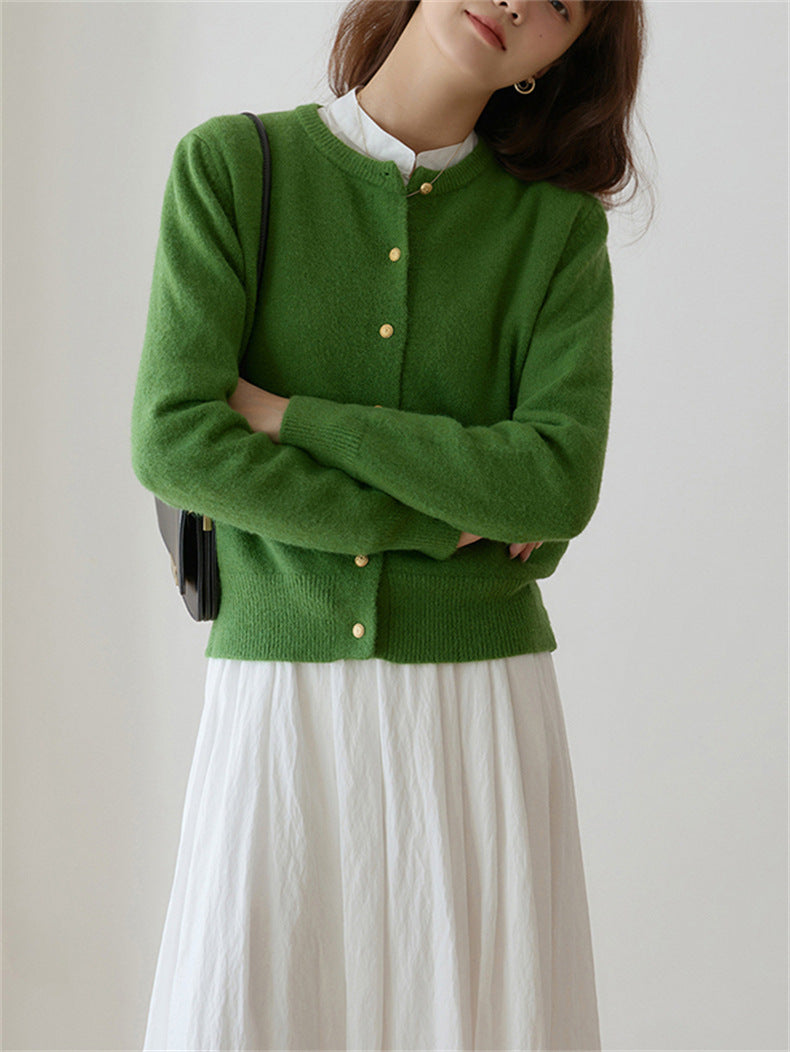 EB | Strickjacke - Retro Rundhalsausschnitt - Kleine goldene Knopfdetails
