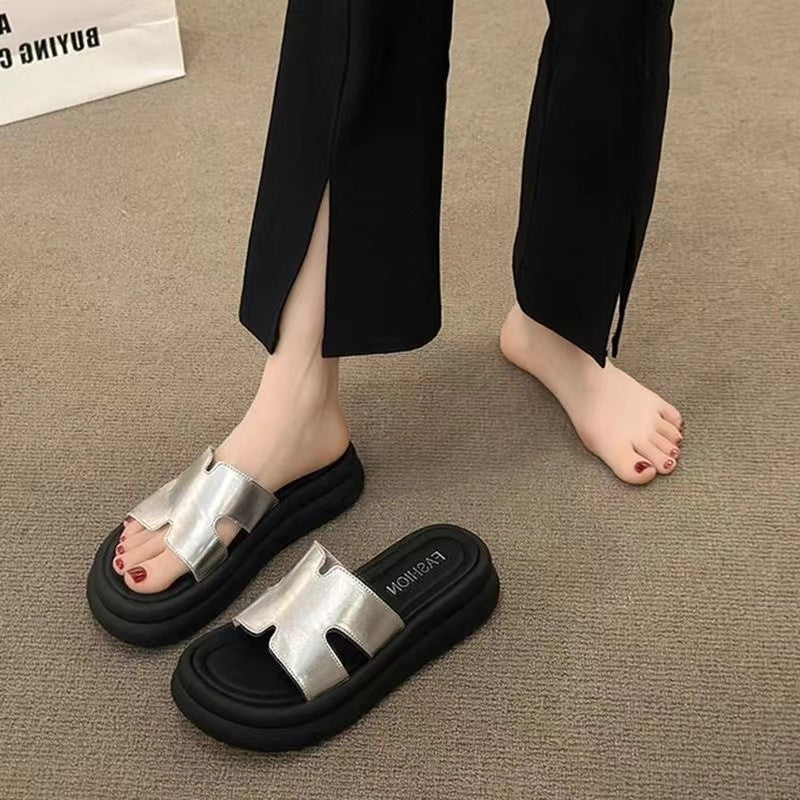 Damen moderne Pantoletten mit offener Ferse und trendigem Design EB