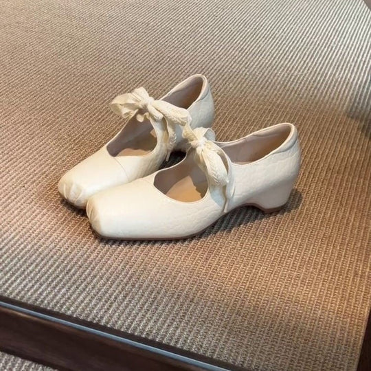 Damen Ballerina-Schuhe mit dekorativem Schleifenakzent und bequemer Fußbettgestaltung EB