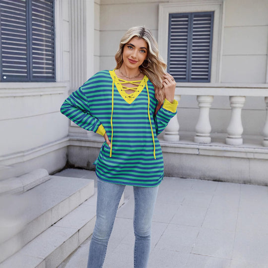 Damen modischer Cropped Pullover mit auffälligem Schnürdetail EB