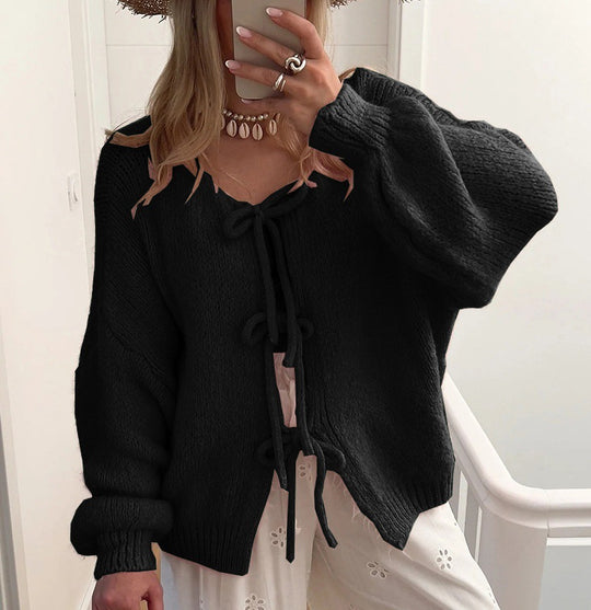 Damen Kuscheliger Strickcardigan mit großzügigem Schnitt und dekorativen Kordeln EB