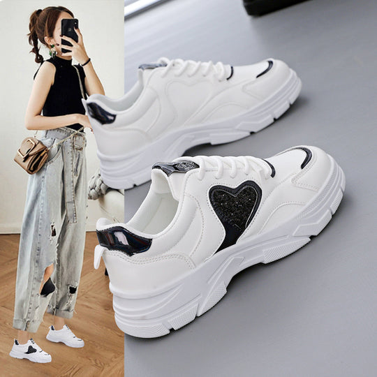 Damen Sportliche Sneakers mit glitzerndem Herz-Detail EB