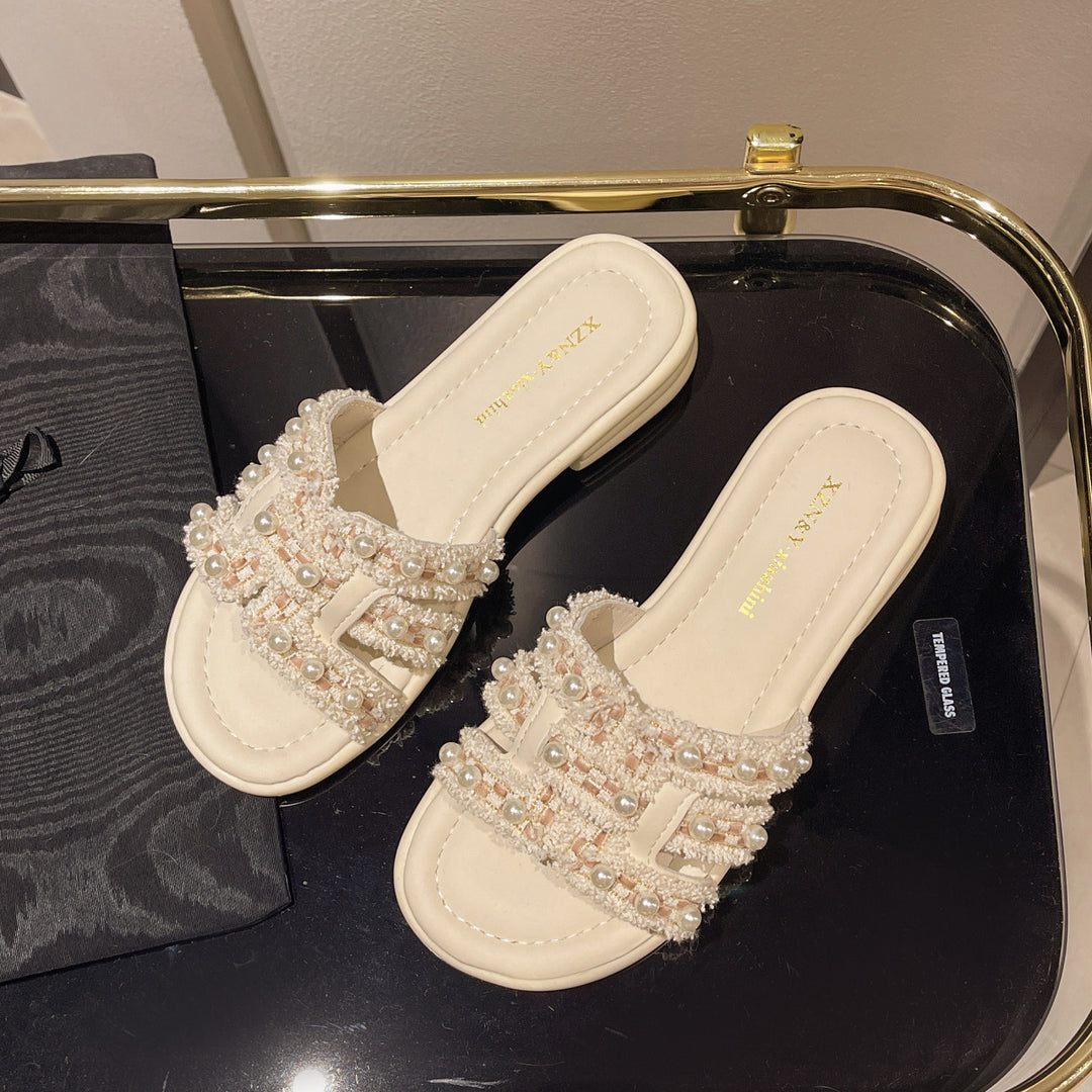 Damen Glamouröse Sandalen mit luxuriösen Perlenapplikationen EB