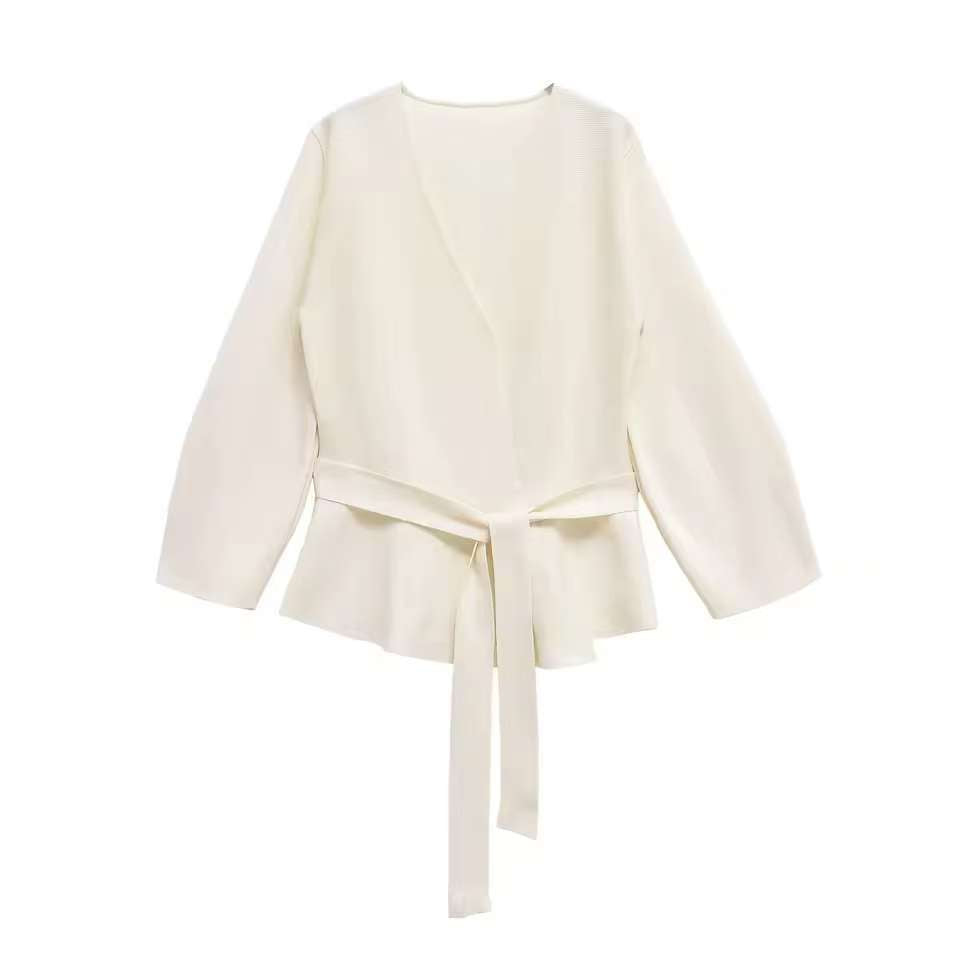 Damen Taillierte Bluse mit Wickelgürtel und Schößchen EB