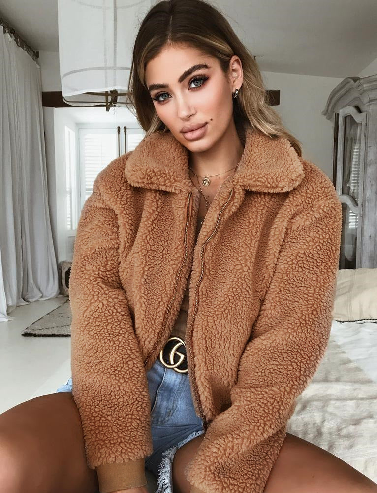 Damen Kuschelige Fleecejacke mit hohem Kragen und elastischen Bündchen EB