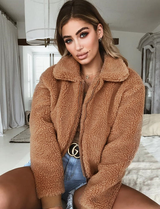 Damen Kuschelige Fleecejacke mit hohem Kragen und elastischen Bündchen EB