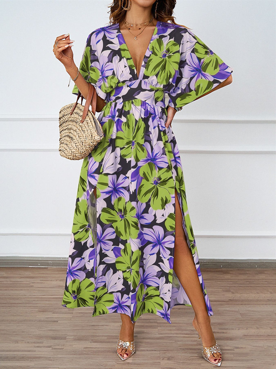 Damen Voluminöses Maxikleid mit floralem Design und tiefem V-Ausschnitt EB