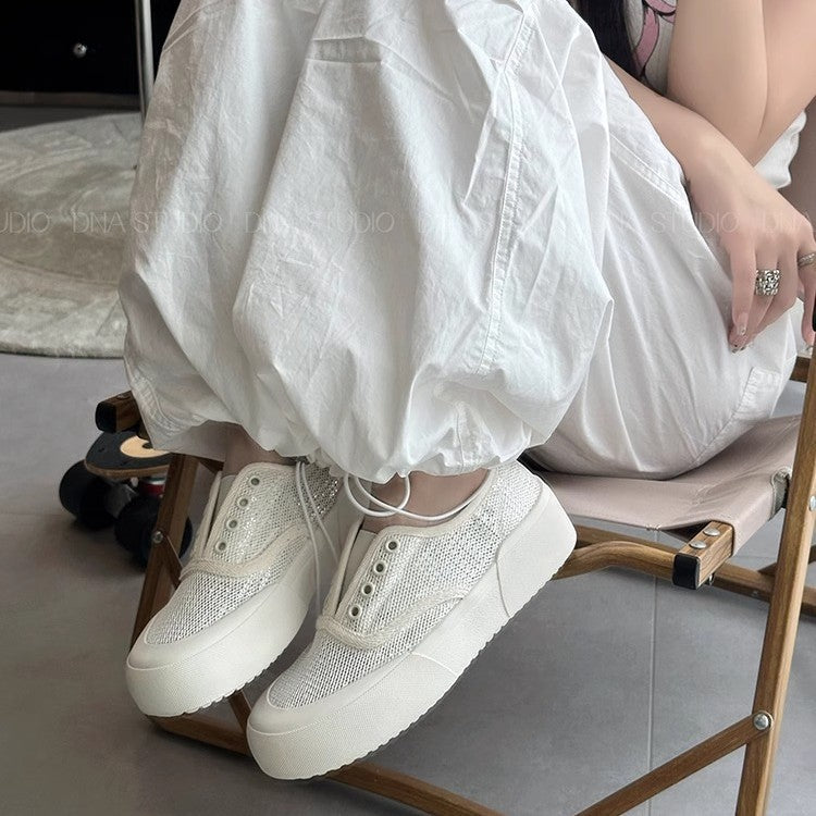 Damen Sportliche Sneakers mit atmungsaktivem Netzmaterial und modischem Plateau EB