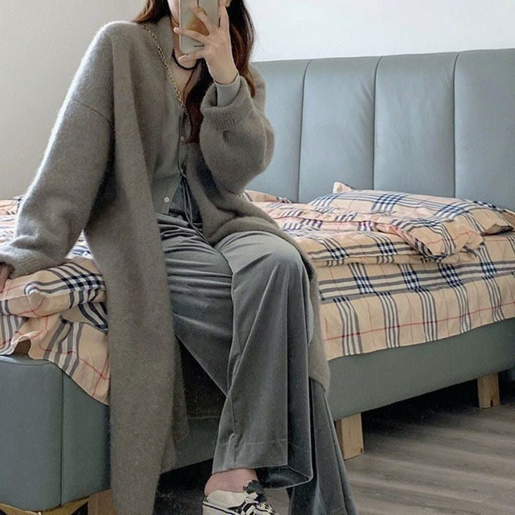 Damen Gemütliche Strickjacke mit oversized Schnitt und sanften Puffärmeln EB