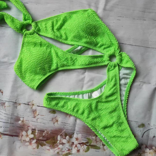 Damen Triangel-Bikini mit aufregendem Cut-Out und elastischem Stoff EB