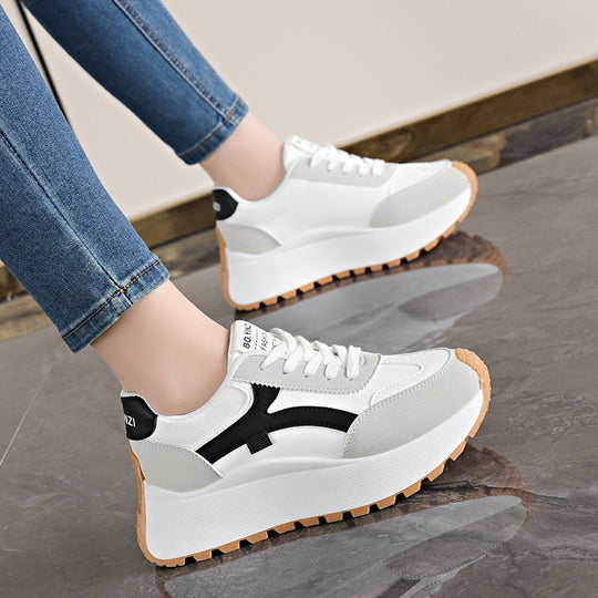 Damen Sportliche Chunky Sneaker mit dämpfender Laufsohle und modischem Design EB