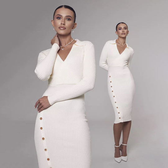 Damen Strickkleid mit elegantem Kragen und Knopfdetail EB