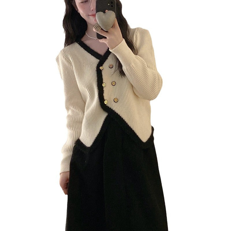 Damen Strickjacke mit asymmetrischem Schnitt und goldenem Knopfdesign EB