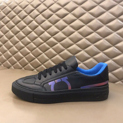 Damen Sportliche Sneakers mit deformierbaren Sohlen und atmungsaktivem Innenfutter EB