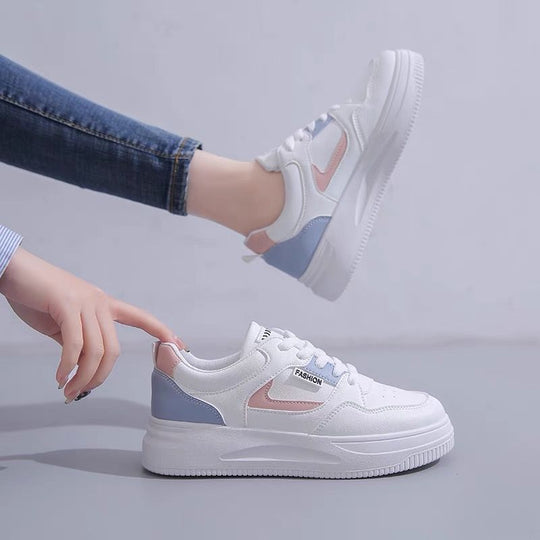 Damen Sportliche Sneaker mit modischen Akzenten und dämpfender Sohle EB