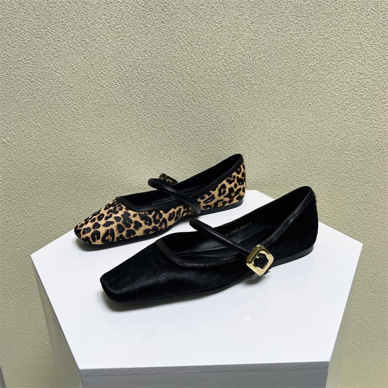 Damen Ballerinas mit elegantem Riemen EB