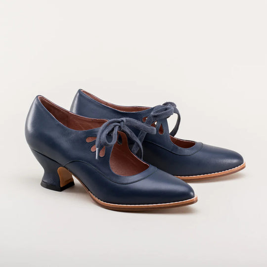 Damen elegante Schnürpumps mit geschwungenem Design und komfortablem Absatz EB